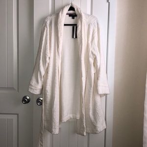 NWT Tommy Hilfiger Robe